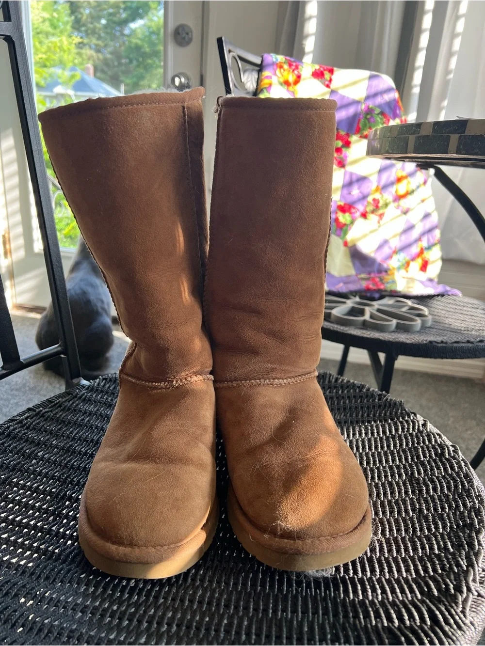 UGG classic tall boots in sz 8 in classic chestnut color suede.